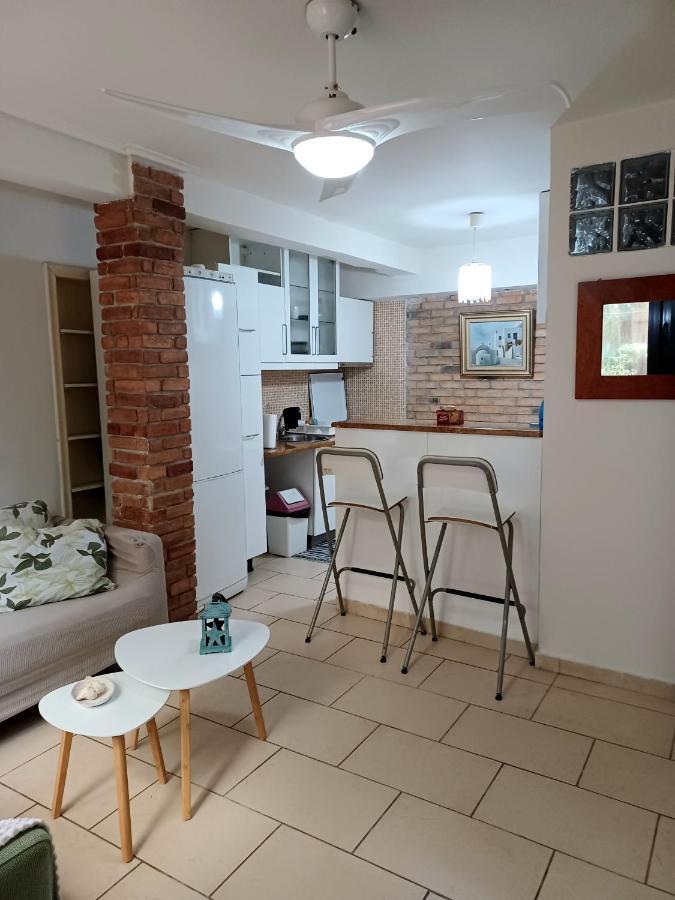 Varkiza Seaside Apts Экстерьер фото