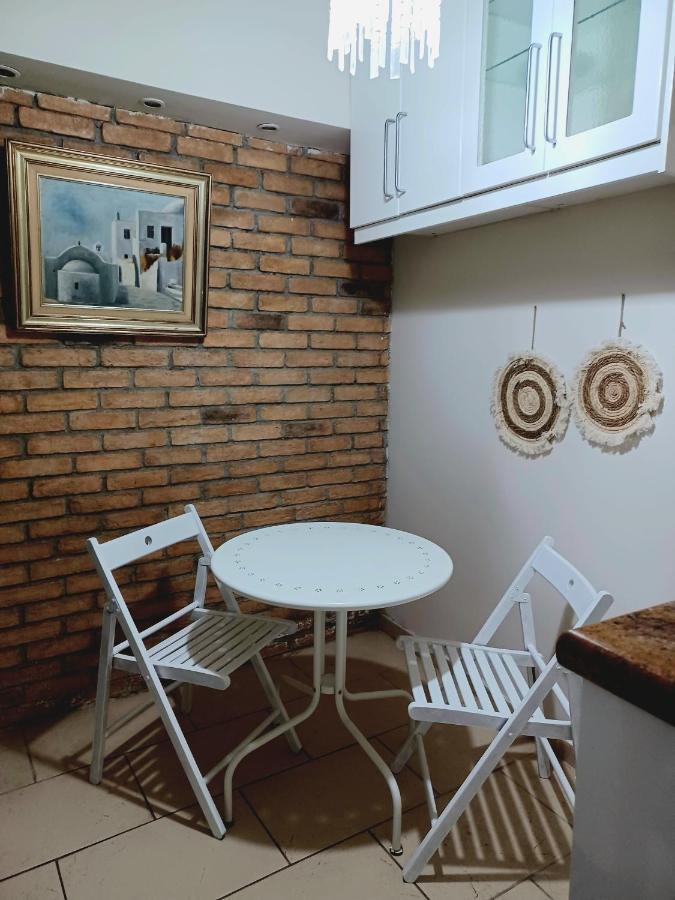 Varkiza Seaside Apts Экстерьер фото